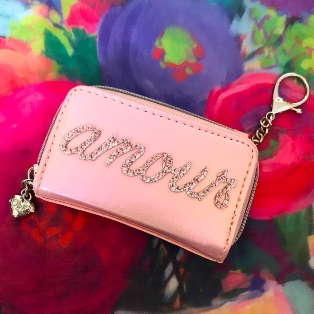 Brand New Never Used Amour Card Holder Keychain